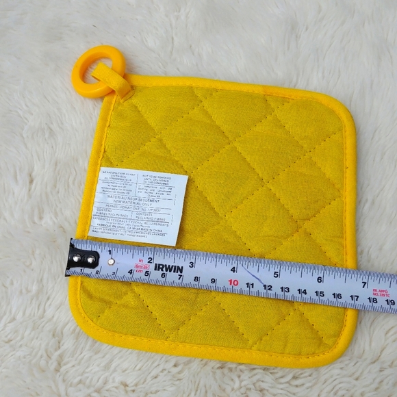 Vintage Mushroom Style Hot Pad. Yellow. Kitchen. EUC - Picture 2 of 2